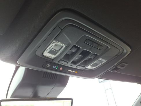 Used 2024 Chevrolet Silverado 2500 High Country w/ High Country Premium Package AWD/4WD image 30