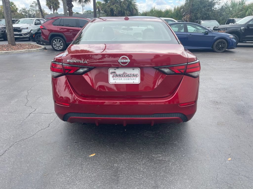 Used 2025 Nissan Sentra SV FWD image 4