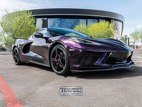 Used 2023 Chevrolet Corvette Stingray Preferred Cpe w/ Engine Appearance Package RWD image 3