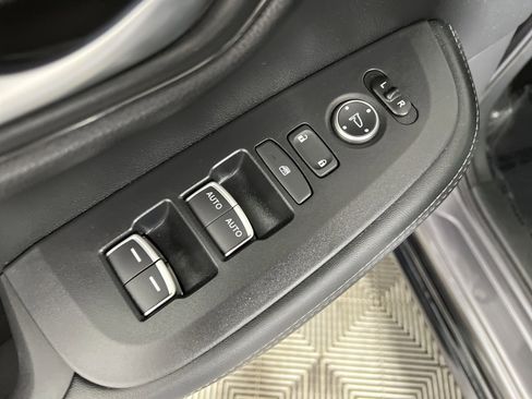 Used 2024 Honda HR-V EX-L image 15