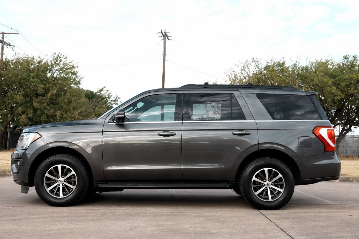 Used 2018 Ford Expedition XLT w/ Equipment Group 201A RWD image 14