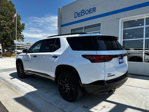 Used 2022 Chevrolet Traverse Premier w/ Redline Edition image 3