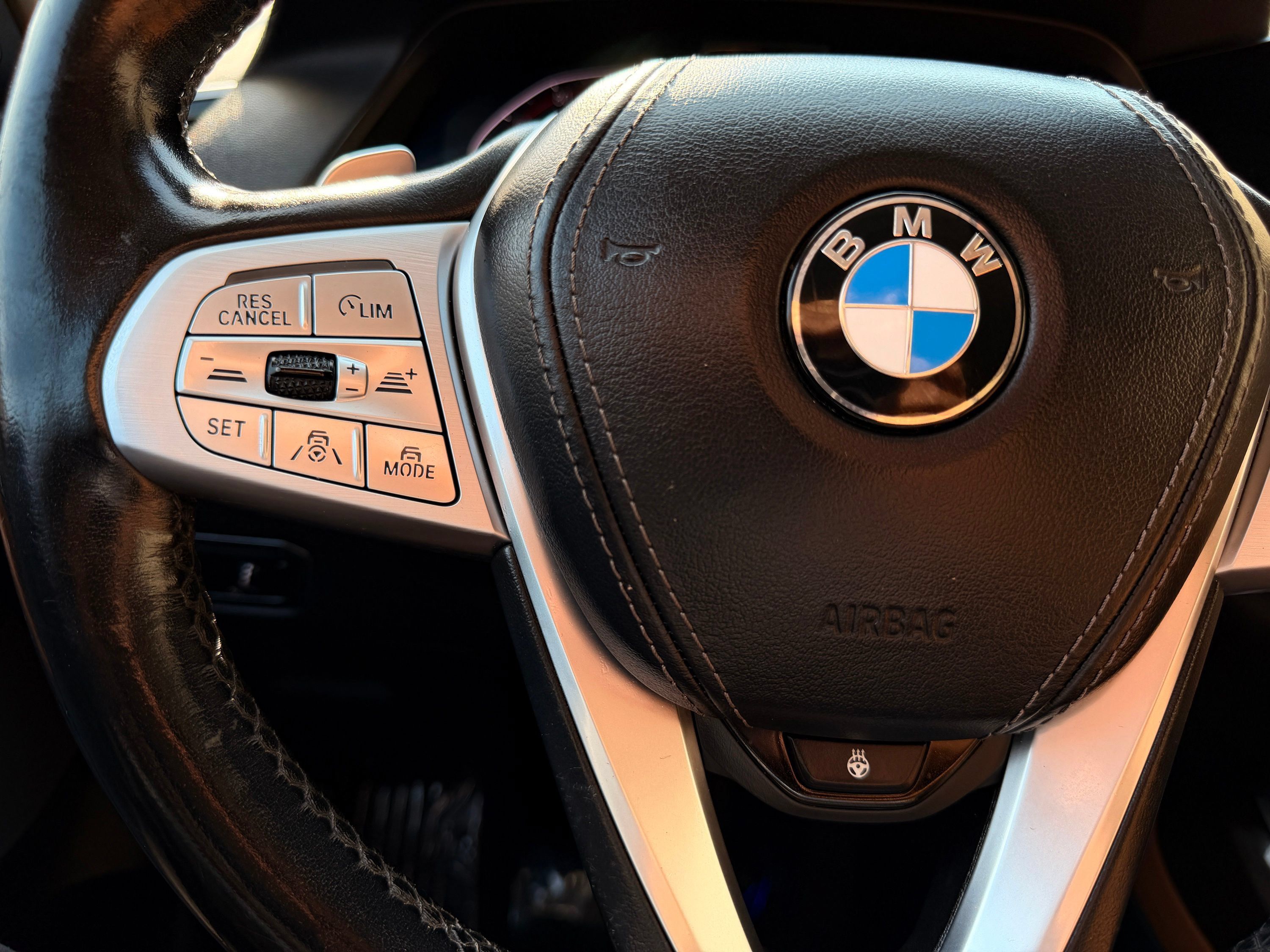 Used 2020 BMW X7 xDrive40i w/ Executive Package AWD/4WD image 38