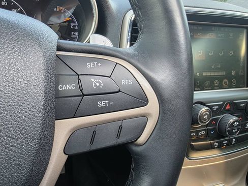 Used 2014 Jeep Grand Cherokee Limited w/ Trailer Tow Group IV AWD/4WD image 31