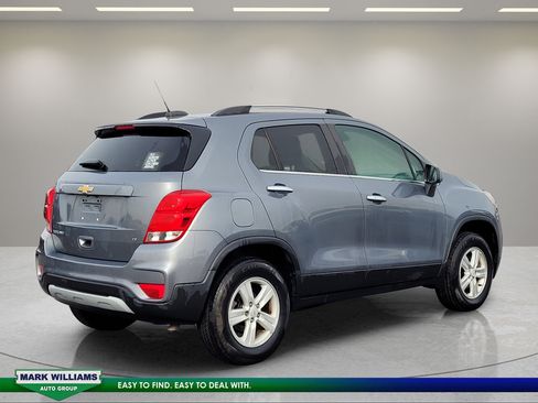Used 2019 Chevrolet Trax LT w/ LT Convenience Package AWD/4WD image 4