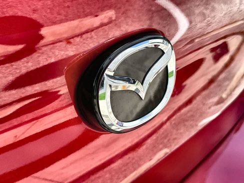 Used 2025 MAZDA MAZDA3 2.5 Turbo Sedan w/Premium Plus image 16