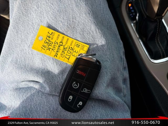 Used 2017 Jeep Grand Cherokee Limited RWD image 17