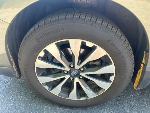 Used 2016 Subaru Outback 2.5i Limited AWD/4WD image 12