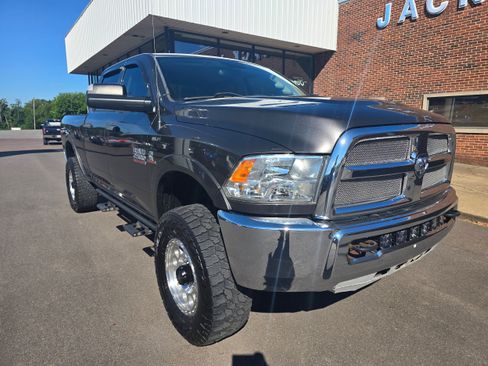 Used 2017 RAM 2500 Tradesman w/ Chrome Appearance Group AWD/4WD image 2
