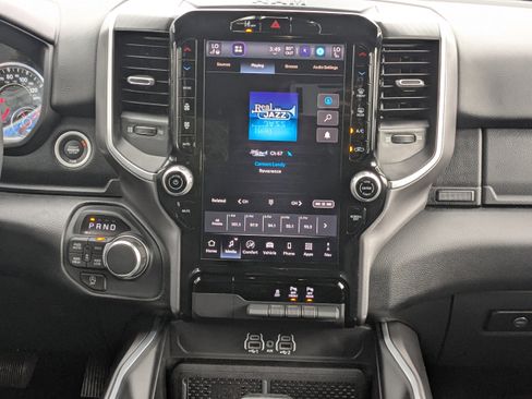 Used 2025 RAM 1500 Big Horn AWD/4WD image 17