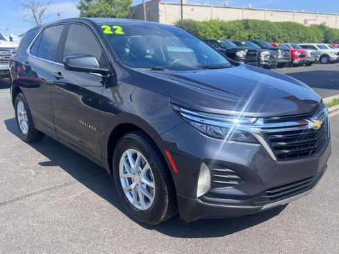 Used 2022 Chevrolet Equinox LT w/ LPO, Floor Liner Package FWD image 1