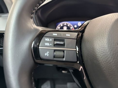 Used 2026 Honda CR-V EX-L image 17