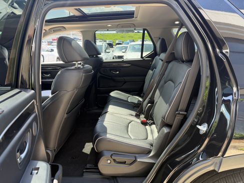 Used 2023 Honda Pilot Elite image 35