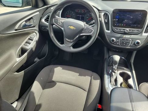 Used 2023 Chevrolet Malibu LT image 13