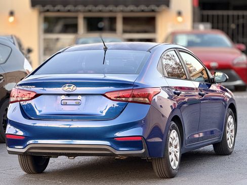 Used 2019 Hyundai Accent SE FWD image 8