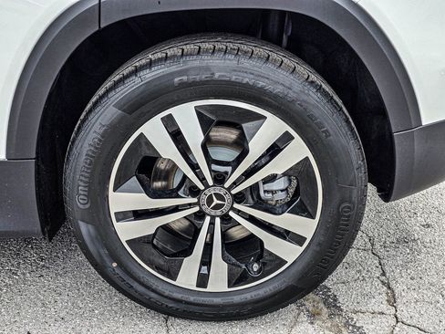 New 2026 Mercedes-Benz GLB 250 4MATIC image 7