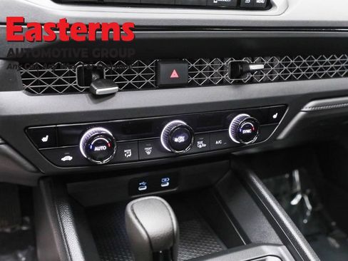 Used 2025 Honda Accord SE image 19