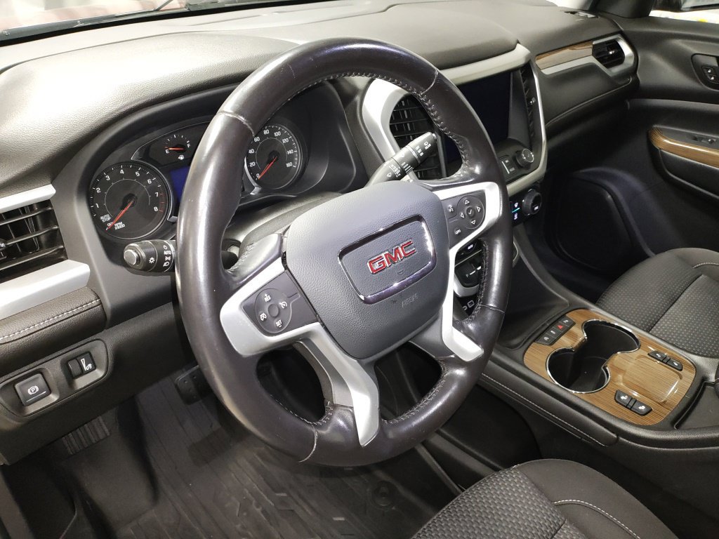 Used 2020 GMC Acadia SLE w/ Driver Convenience Package FWD image 21