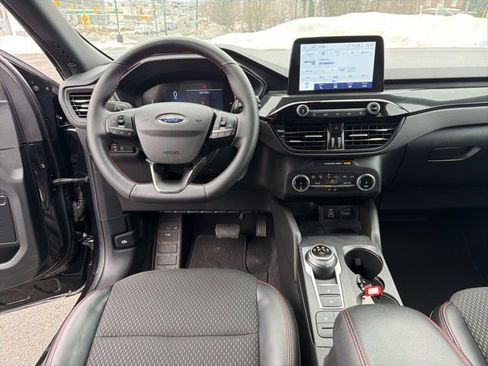 Used 2025 Ford Escape ST-Line image 17