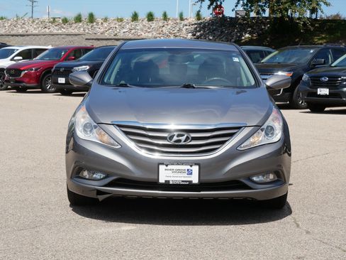 Used 2013 Hyundai Sonata GLS w/ Popular Equipment Pkg FWD image 3
