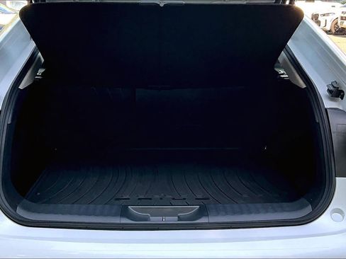 Used 2026 Toyota Prius AWD image 31