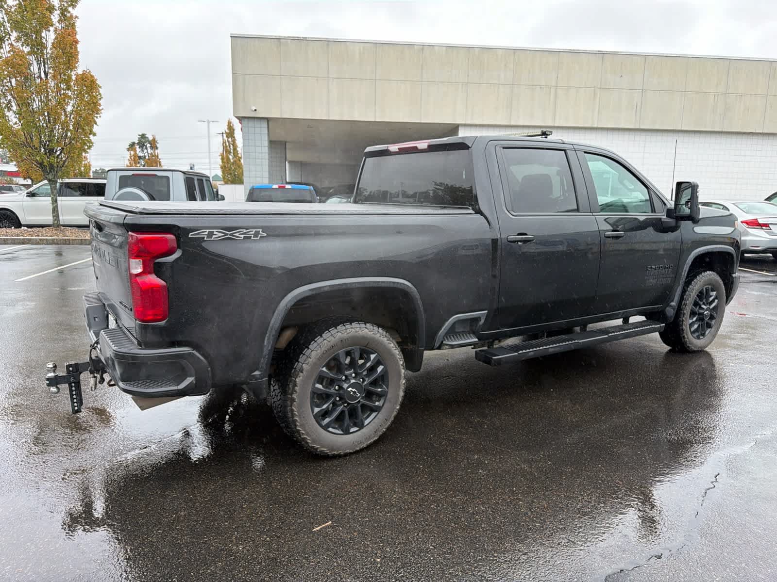 Used 2025 Chevrolet Silverado 2500 Custom w/ Custom Value Package AWD/4WD image 6