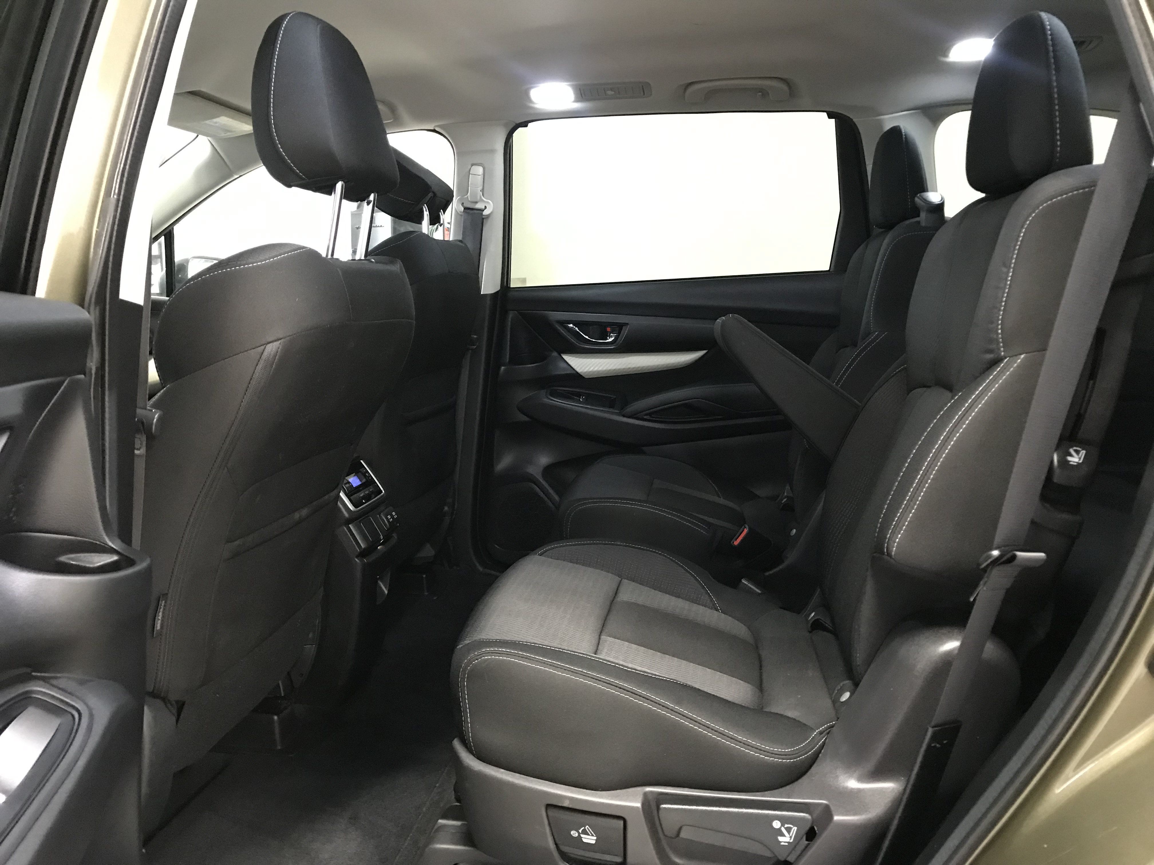 Used 2022 Subaru Ascent Premium w/ Convenience Package AWD/4WD image 15
