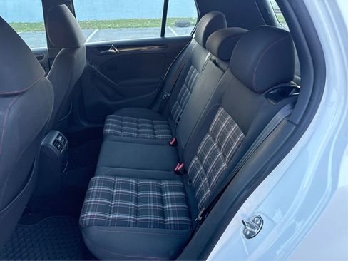 Used 2013 Volkswagen Golf 4-Door image 13