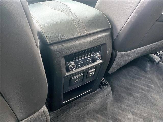 Used 2021 Chevrolet Traverse Premier w/ Redline Edition FWD image 25