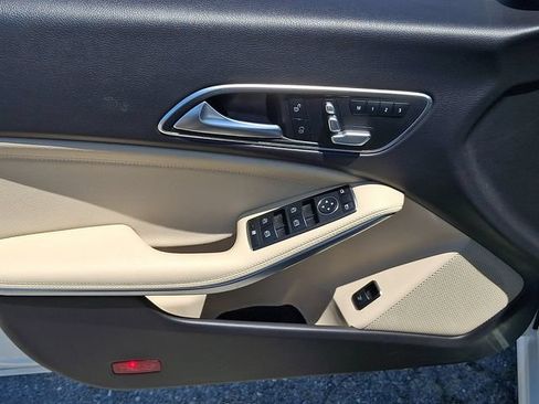 Used 2019 Mercedes-Benz CLA 250 4MATIC image 21