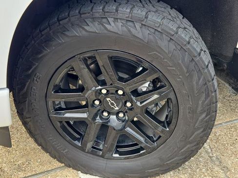 Certified 2023 Chevrolet Silverado 1500 RST w/ Z71 Off-Road Package image 32