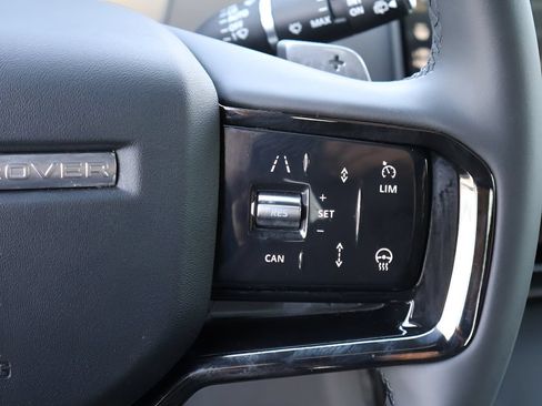 Certified 2026 Land Rover Range Rover Evoque Dynamic SE AWD/4WD image 31