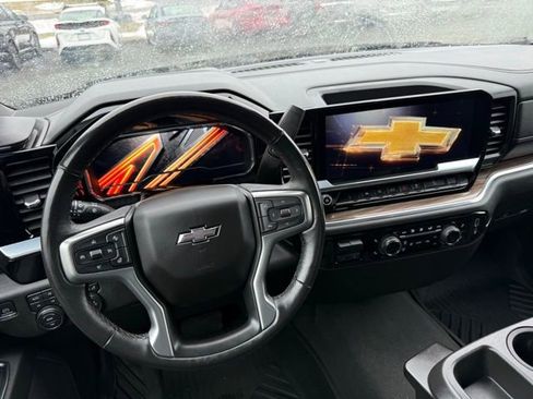 Used 2022 Chevrolet Silverado 1500 RST w/ Z71 Off-Road Package image 19