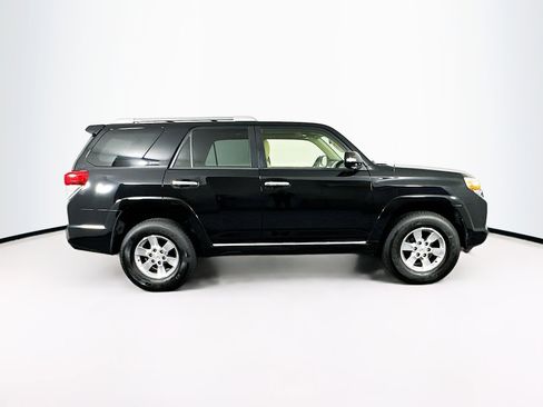 Used 2013 Toyota 4Runner SR5 w/ Convenience Pkg image 10