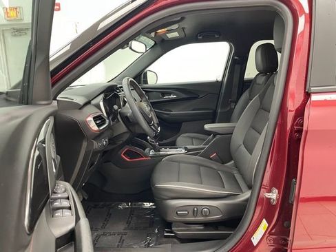 Certified 2022 Chevrolet TrailBlazer RS w/ Technology Package image 8