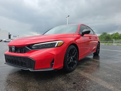 Used 2025 Honda Civic Sport image 4