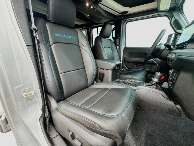 Used 2024 Jeep Wrangler Unlimited Rubicon 4xe AWD/4WD image 14