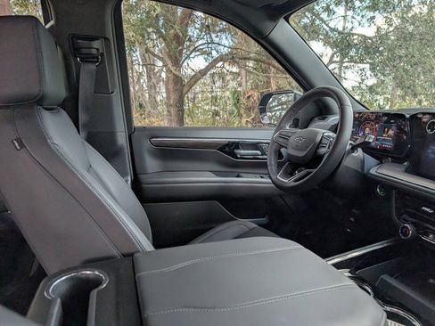 Used 2026 Chevrolet Tahoe Z71 w/ Comfort Package image 15