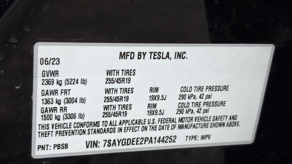 Used 2023 Tesla Model Y Long Range AWD/4WD image 22