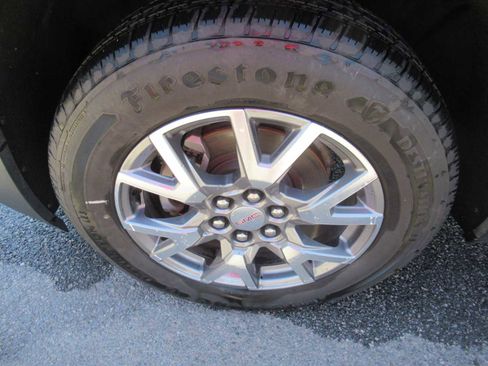 Used 2020 GMC Acadia SLT w/ LPO, Floor Liner Package image 12