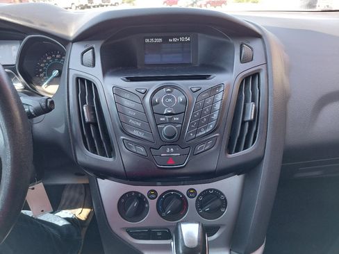 Used 2012 Ford Focus SE FWD image 18