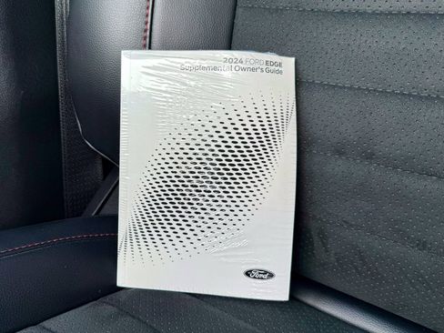 Certified 2024 Ford Edge ST-Line image 36