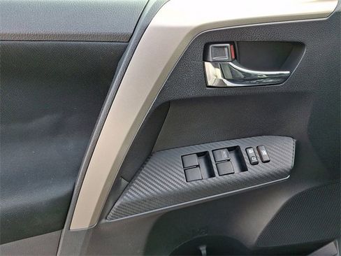 Used 2014 Toyota RAV4 XLE image 13