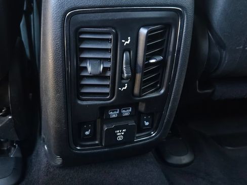 Used 2018 Jeep Grand Cherokee High Altitude AWD/4WD image 15