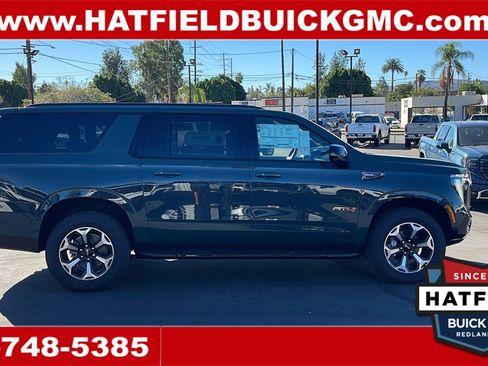 New 2026 GMC Yukon XL AT4 image 6