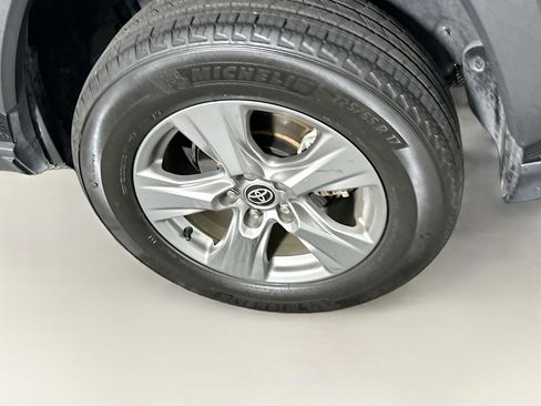 Used 2024 Toyota RAV4 XLE image 10