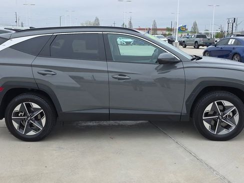 Used 2025 Hyundai Tucson SEL AWD/4WD image 6