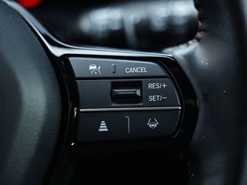 Used 2025 Honda HR-V Sport image 33