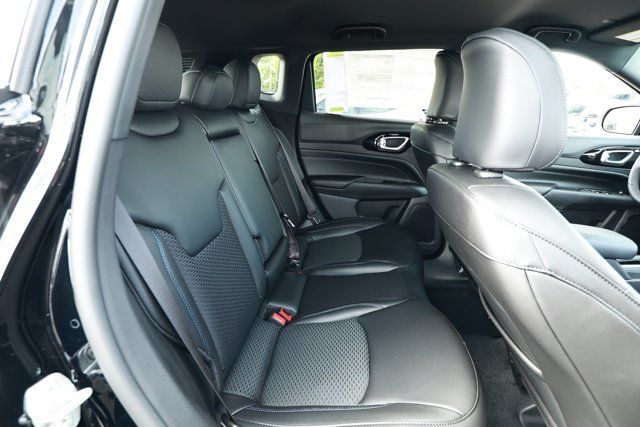 New 2026 Jeep Compass Latitude AWD/4WD image 27