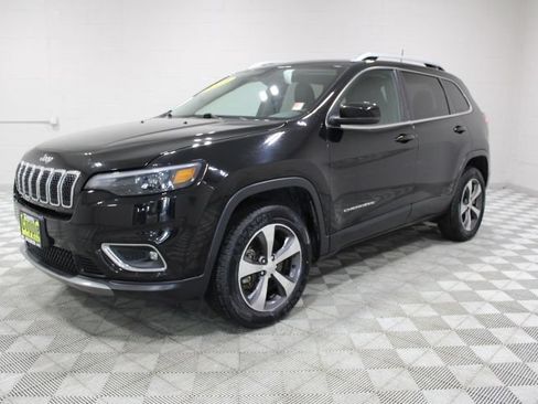 Used 2019 Jeep Cherokee Limited AWD/4WD image 6